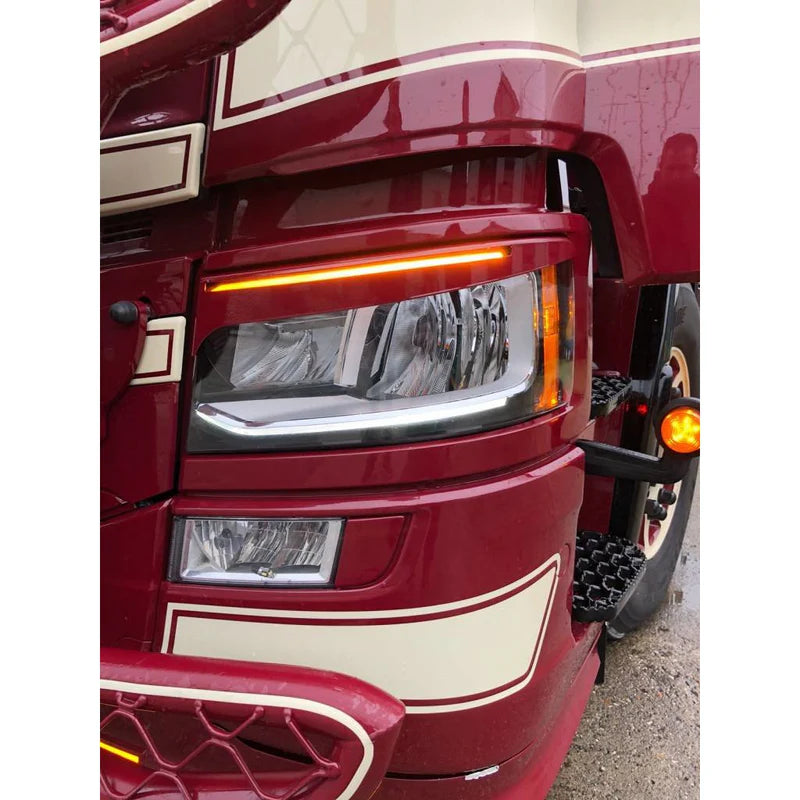 Coppia palpebre Scania S - R con Taglio Luce diurna